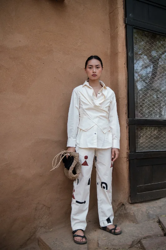 The Terra Tribe Ecru Triangle Printed Sandra Straight Pants Comfortable Pleated Pants