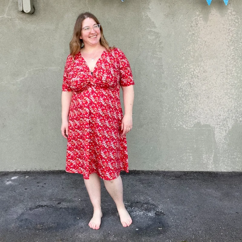 Phoebe Dress with Sleeves -Red Floral XXL Only Tunics Practical easy-care