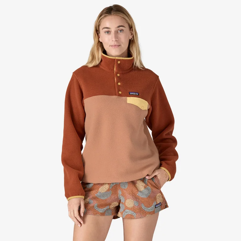 Patagonia Women's Lightweight Synchilla® Snap-T® Fleece Pullover - Terra Pink Cowl Neck Pullover Patagonia Women's Lightweight Synchilla® Snap-T® Fleece Pullover - Terra Pink Cowl Neck Pullover