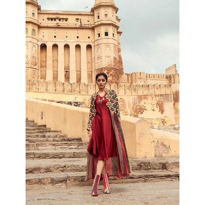 Swati Vijaivargie Hawa Mahal Jacket with Mandawa Dress (Set of 2) Herringbone Jacket Checkered Jacket Solid Jacket Swati Vijaivargie Hawa Mahal Jacket with Mandawa Dress (Set of 2) Herringbone Jacket Checkered Jacket Solid Jacket