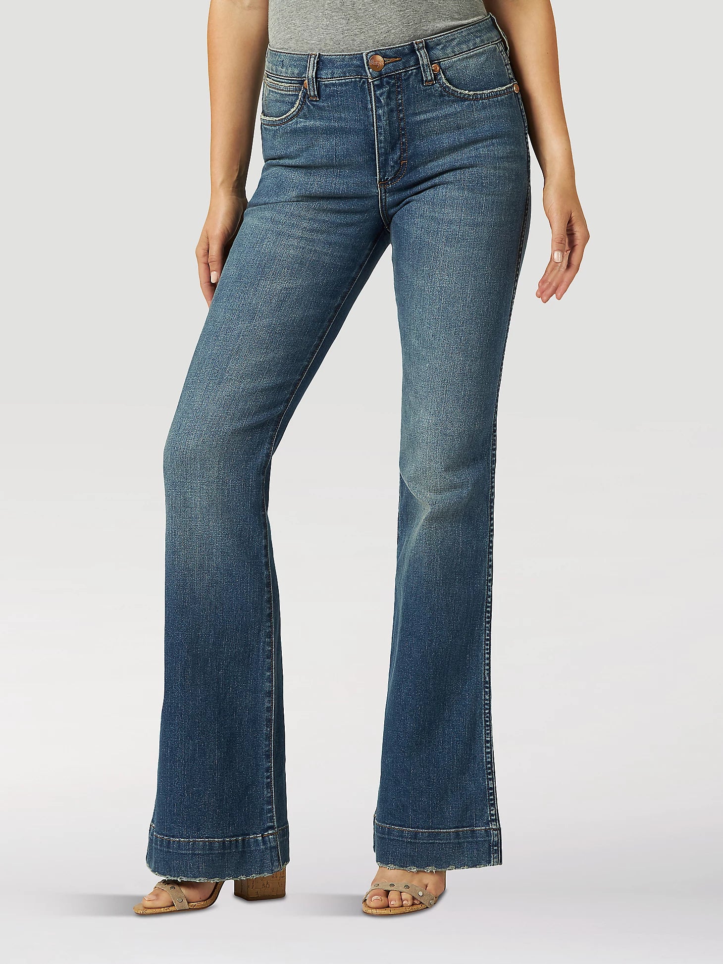 WRANGLER RETRO® WOMEN'S BAILEY HIGH RISE TROUSER JEAN IN SHELBY Trousers chic elegant