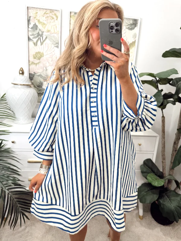 Entro Blue Striped Seersuckser Pullover Mini Dress Chenille Soft Sweater