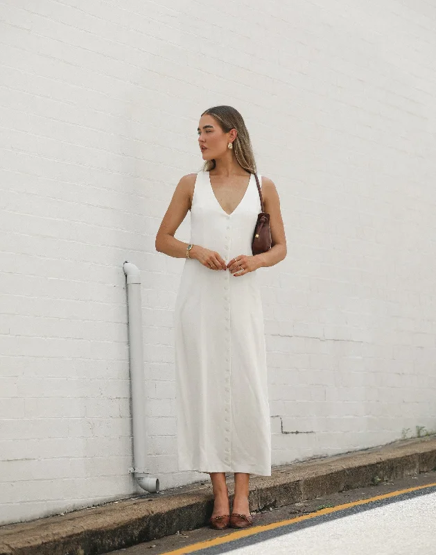 Cailey Maxi Dress (White)