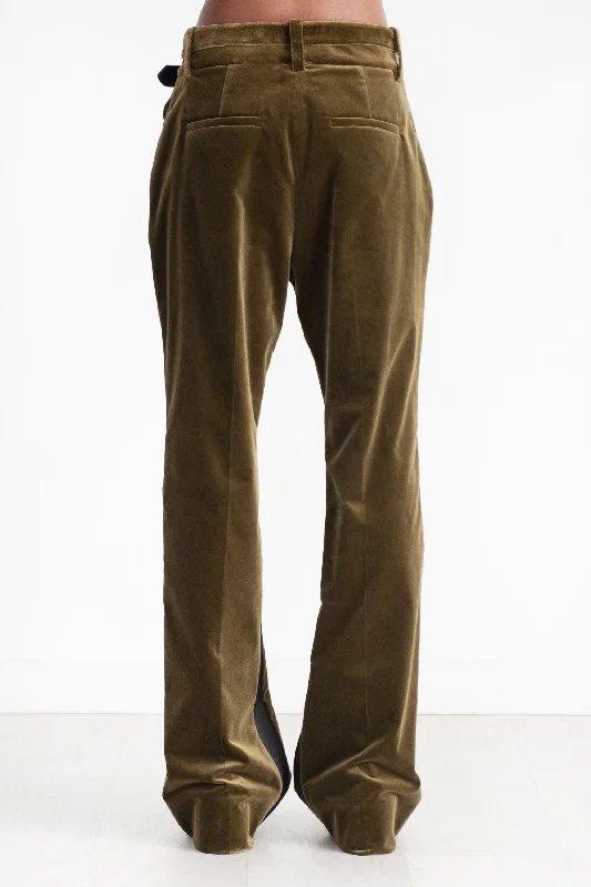 Marie Pant, Olive