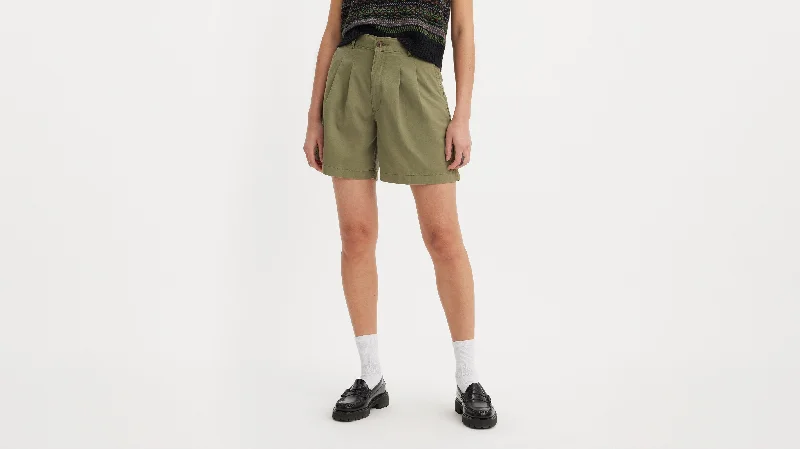 Levi's® Women's Pleated Trouser Shorts