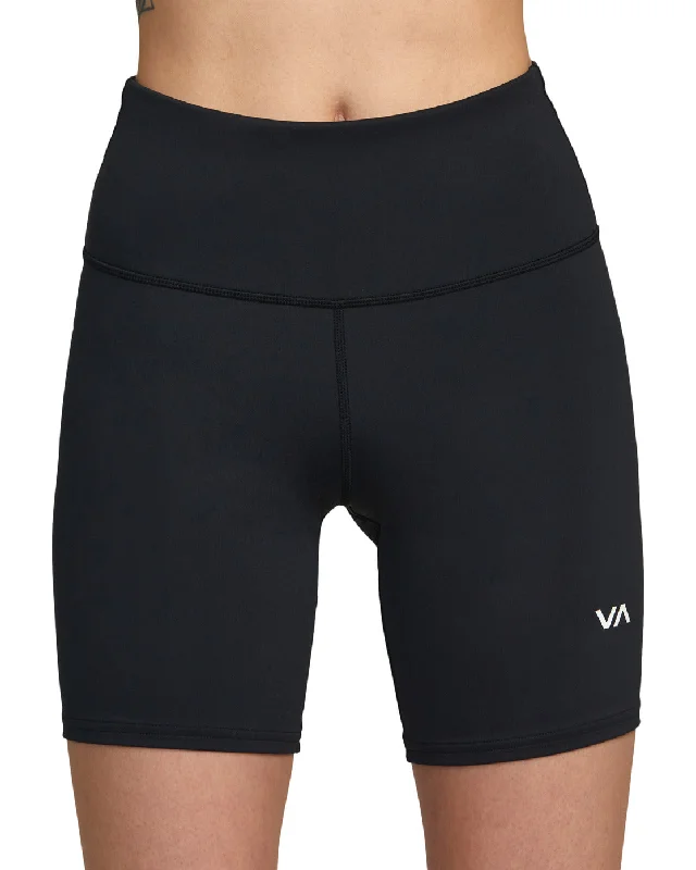 VA Essential Bike Shorts 7"" - Black